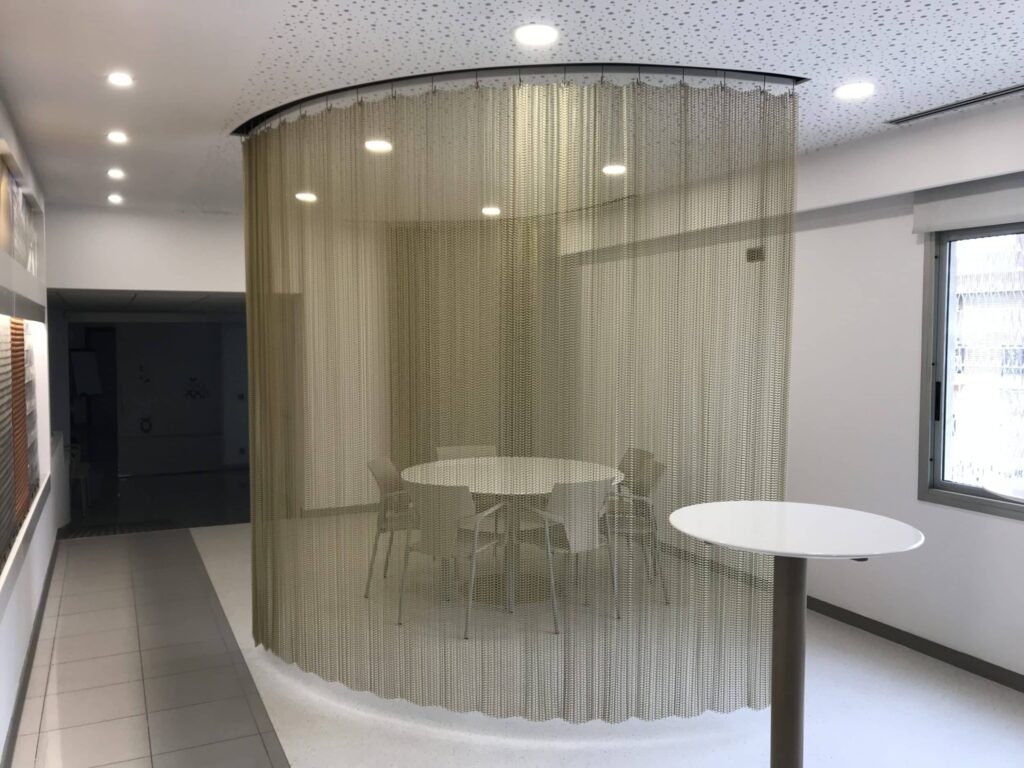 Metal Mesh Curtain Benefits for Modern Interiors